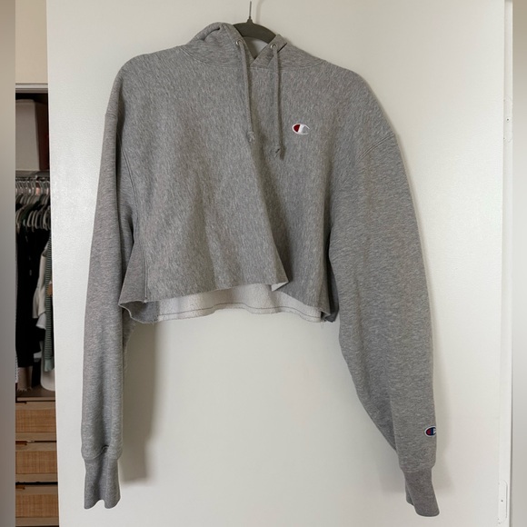 Champion Tops - Champion Women's Heather Gray Cropped Sweatshirt